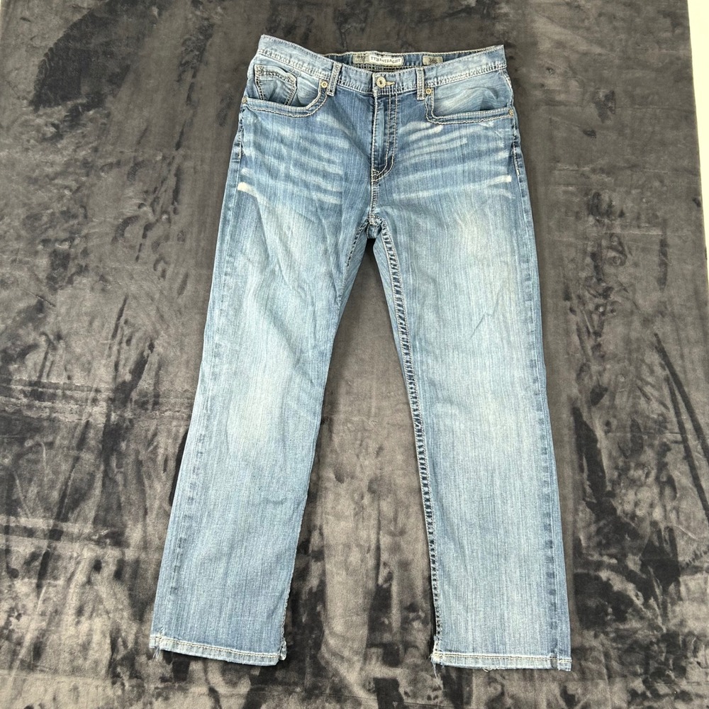 BKE Tyler Straight Jeans Mens 36S Light Blue Distressed Denim